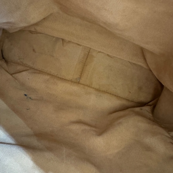 CHANEL GOLD TOTE - Picture 11 of 14